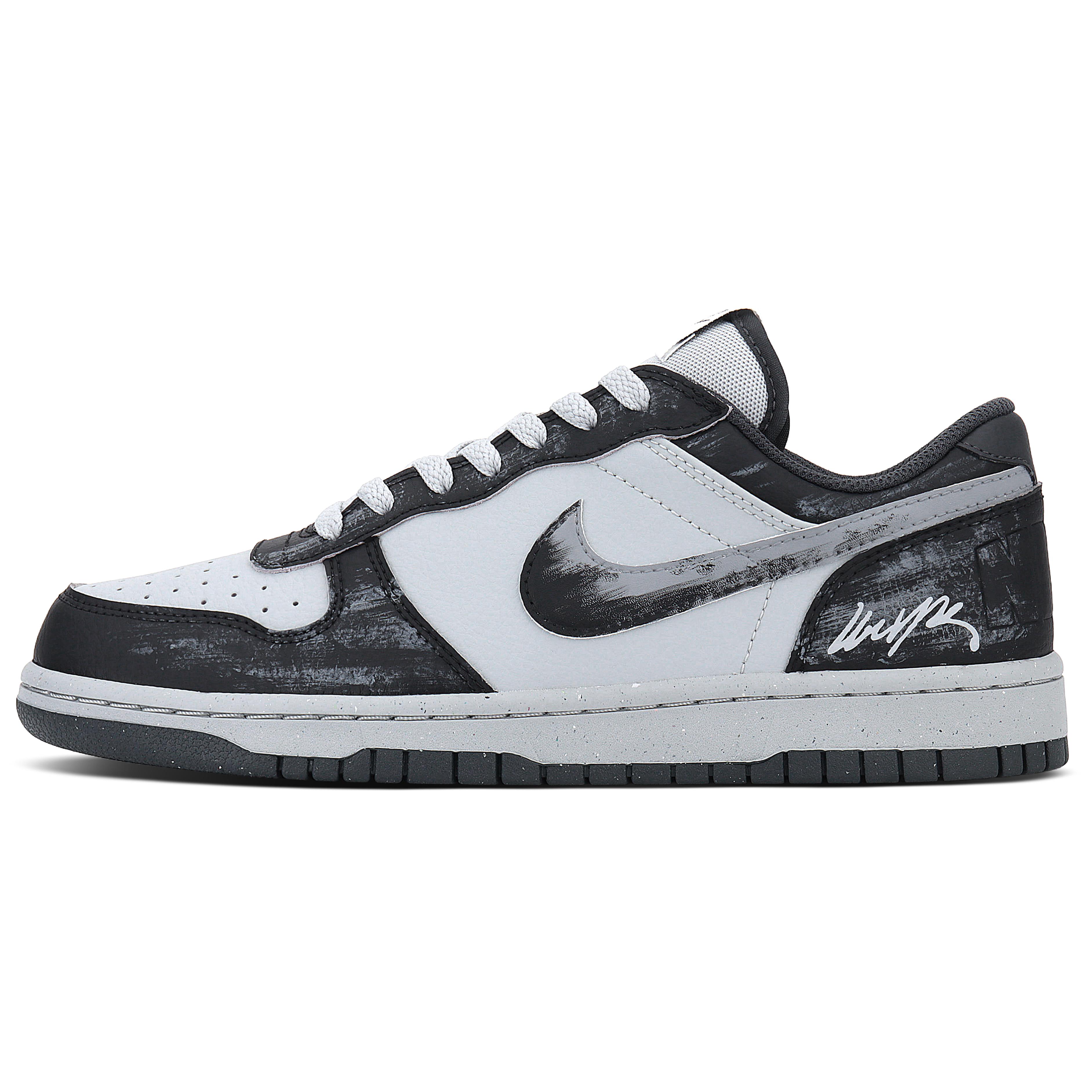 Nike Big Low top Skateboard Shoes Men s Black Gray 355152-017(Team1505-) 40
Nike Big Low top Skateboard Shoes Men s Black Gray 355152-017(Team1505-) 40