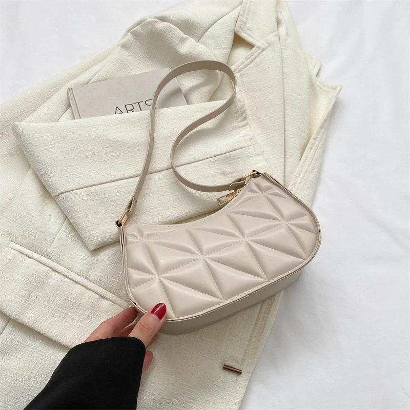 Black PU Leather Shoulder Bag Retro Solid Color Casual Female Hobos Handbags Women s Fashion Handbags Shopper Clutch Purse
Black PU Leather Shoulder Bag Retro Solid Color Casual Female Hobos Handbags Women s Fashion Handbags Shopper Clutch Purse