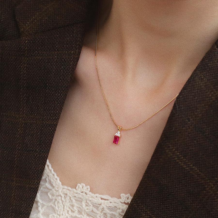 S925 Sterling Silver Mini Ruby Pendant Necklace - Light Luxury & Elegant Women s High-End Design 925 Silver
S925 Sterling Silver Mini Ruby Pendant Necklace - Light Luxury & Elegant Women s High-End Design 925 Silver