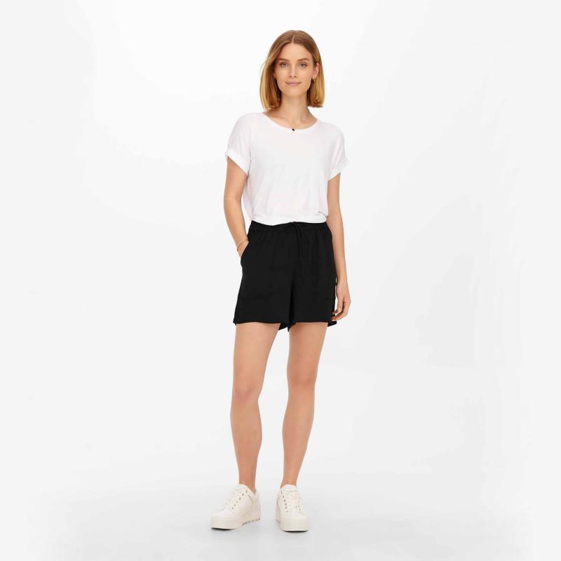 Черные шорты свободного кроя с эластичной резинкой на талии для женщин JDY
Черные шорты свободного кроя с эластичной резинкой на талии для женщин JDY