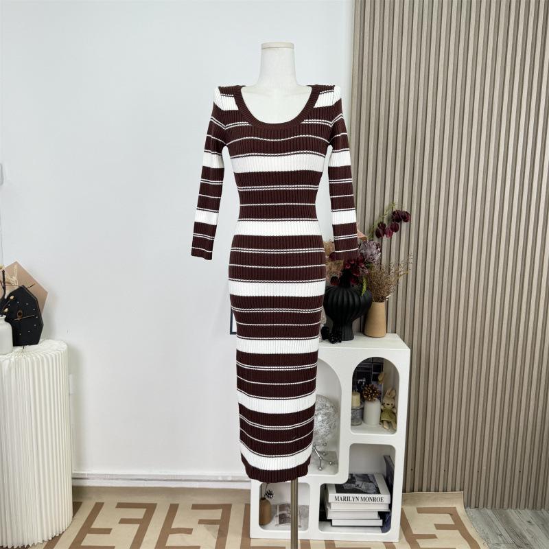 Hazelnut Stripe Knit Dress with Round Neck & 3/4 Sleeves - Women s 2025 Autumn/Winter Collection Large
Hazelnut Stripe Knit Dress with Round Neck & 3/4 Sleeves - Women s 2025 Autumn/Winter Collection Large