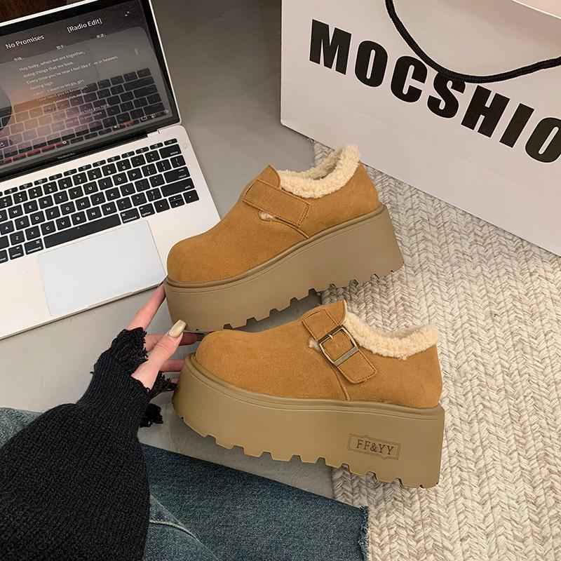Корейская версия маффинов на толстой подошве, пушистые туфли для женской зимы 2025 года, новая верхняя одежда, круглый носок, теплые и бархатные, модные повседневные хлопковые туфли 40 верблюд
Корейская версия маффинов на толстой подошве, пушистые туфли для женской зимы 2025 года, новая верхняя одежда, круглый носок, теплые и бархатные, модные повседневные хлопковые туфли 40 верблюд