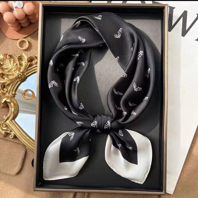 Spring and summer 53 silk professional small square scarf women s 100 mulberry silk satin small silk scarf scarf gift 53cm
Spring and summer 53 silk professional small square scarf women s 100 mulberry silk satin small silk scarf scarf gift 53cm