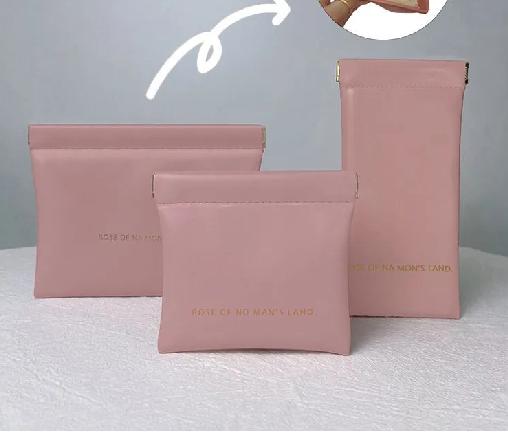 Women s Lipstick Makeup Bag With Shrapnel Clip One Size
Women s Lipstick Makeup Bag With Shrapnel Clip One Size