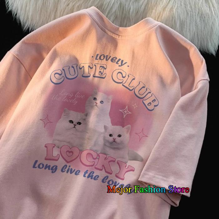 Summer Cute Sweet Cat Printed Japanese Style Short Sleeve Womens and Unisexs Cotton Tshirt Casual Tees Fashion Oversized Tops 4XL
Summer Cute Sweet Cat Printed Japanese Style Short Sleeve Womens and Unisexs Cotton Tshirt Casual Tees Fashion Oversized Tops 4XL