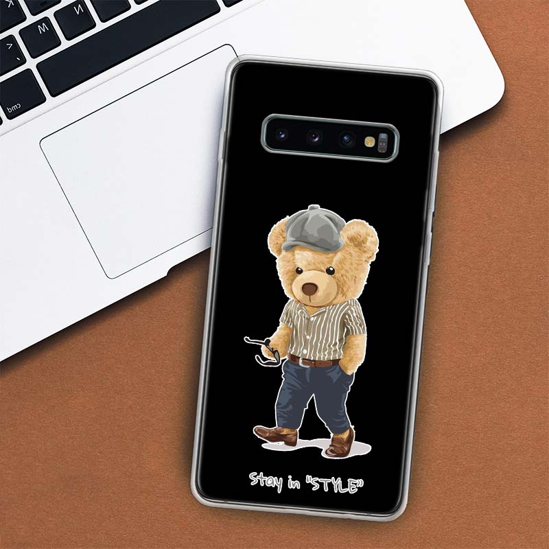 Fashion Brand Bear Phone Case For Samsung Galaxy M21 M12 M31S M32 M51 M52 Note 20 Ulte 10 Plus 9 8 J4 J6 + J8 M11 F52 F62 Samsung M32 5G
Fashion Brand Bear Phone Case For Samsung Galaxy M21 M12 M31S M32 M51 M52 Note 20 Ulte 10 Plus 9 8 J4 J6 + J8 M11 F52 F62 Samsung M32 5G