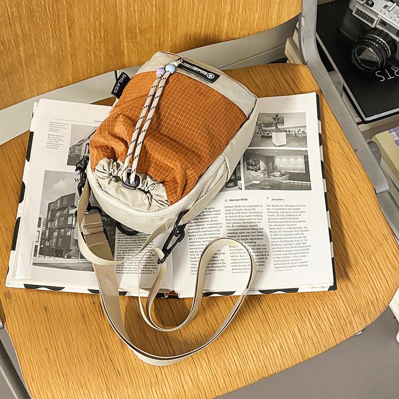 Summer light outdoor hiking shoulder crossbody mobile phone bag women s portable kettle bag multi-purpose backpack
Summer light outdoor hiking shoulder crossbody mobile phone bag women s portable kettle bag multi-purpose backpack