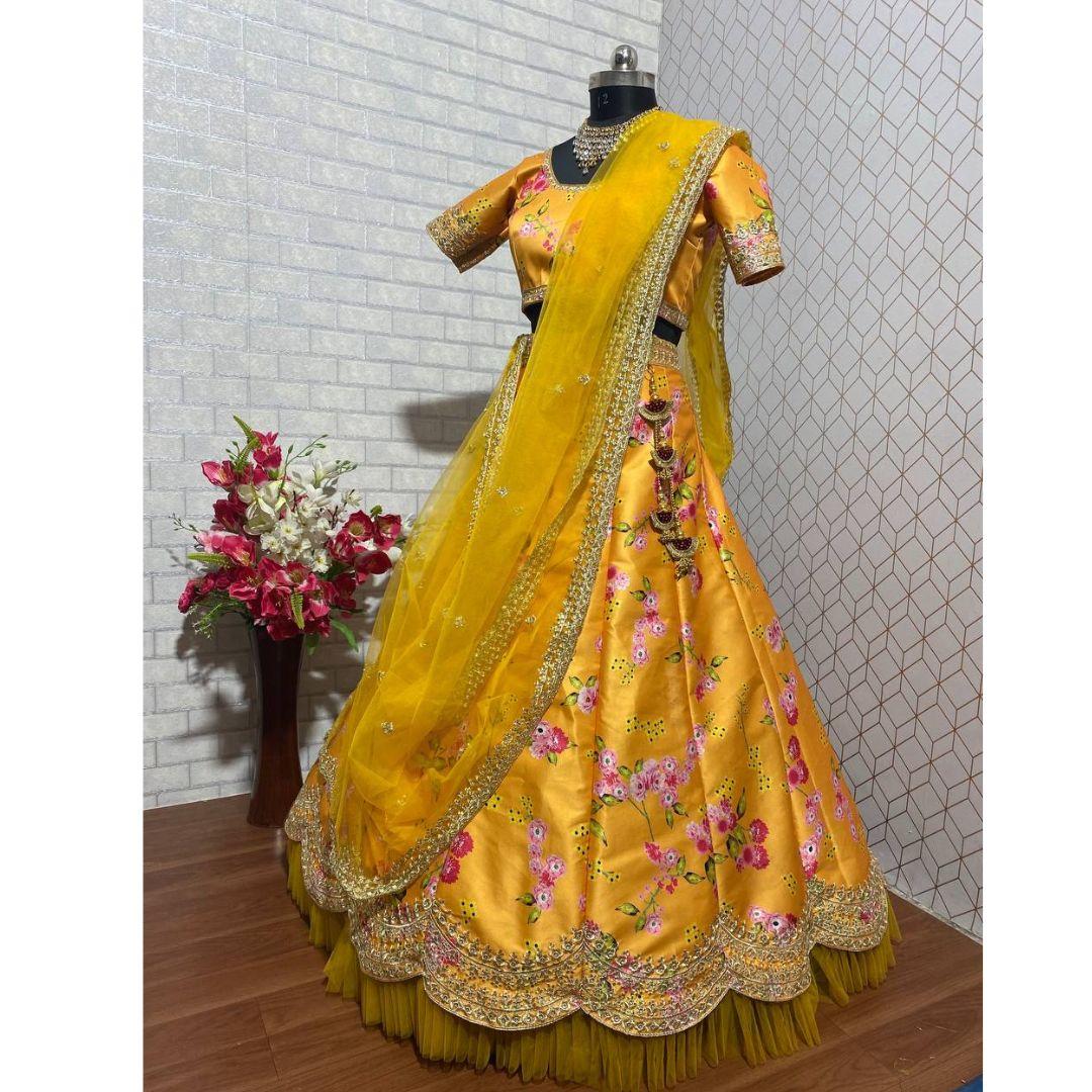 Новая привлекательная и сильно вышитая лехенга с блузкой и дупаттой. (чоли)
Новая привлекательная и сильно вышитая лехенга с блузкой и дупаттой. (чоли)