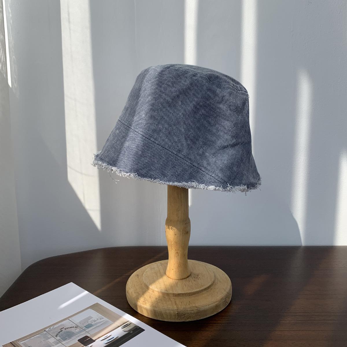 Женская весенне-летняя панама из выбеленного потертого денима в корейском стиле one size
Женская весенне-летняя панама из выбеленного потертого денима в корейском стиле one size