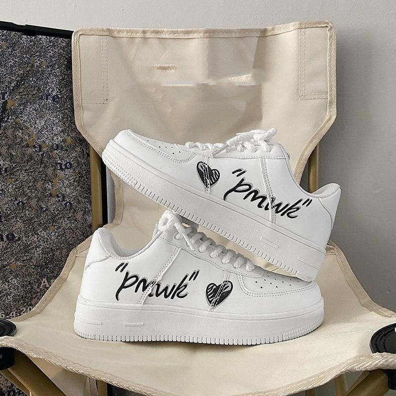 Niche Set Graffiti Board Shoes Пара студентов ретро мужская обувь повседневная спортивная обувь маленькие белые туфли 35
Niche Set Graffiti Board Shoes Пара студентов ретро мужская обувь повседневная спортивная обувь маленькие белые туфли 35
