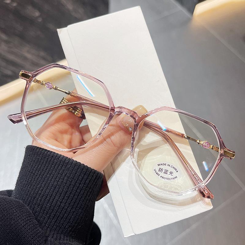 Оправа для очков Tr90 цвета песка, женская трендовая оправа для простого лица, можно подобрать для миопии, очки с защитой от синего света 30108
Оправа для очков Tr90 цвета песка, женская трендовая оправа для простого лица, можно подобрать для миопии, очки с защитой от синего света 30108