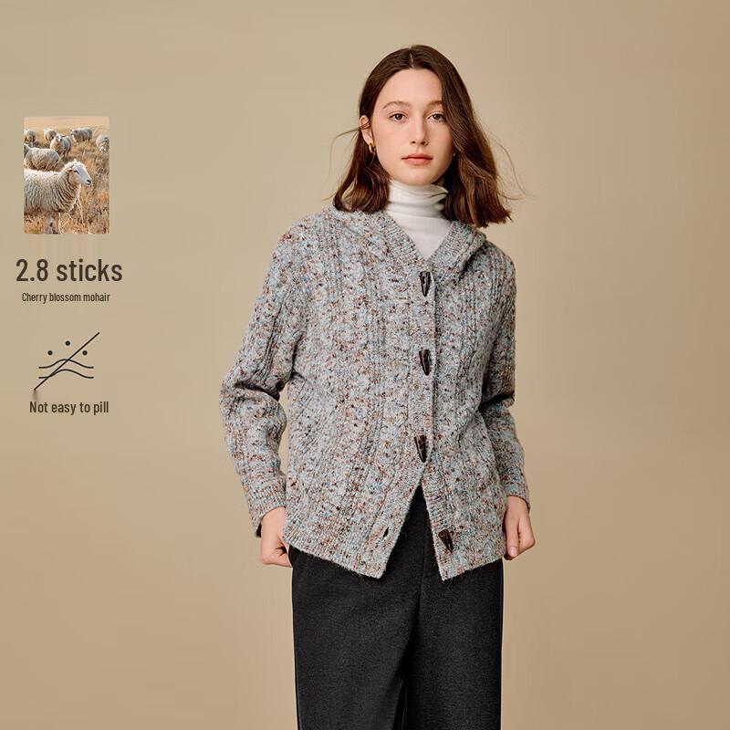 Женский кардиган INMAN из мохера с капюшоном и пуговицами-клевантами L
Женский кардиган INMAN из мохера с капюшоном и пуговицами-клевантами L