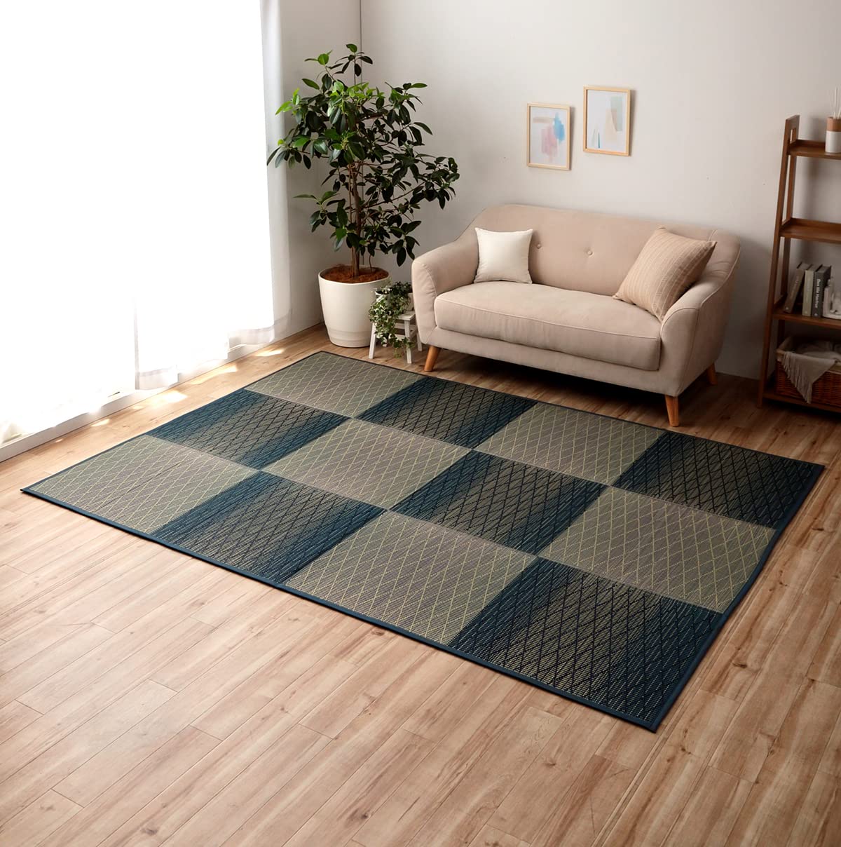 Ковер Ikehiko Rush Rug Tatami Note Rectangle FX Diamond Blue 190 x 250 см с геометрическим узором, эффект контроля влажности, антибактериальный и дезодорирующий
Ковер Ikehiko Rush Rug Tatami Note Rectangle FX Diamond Blue 190 x 250 см с геометрическим узором, эффект контроля влажности, антибактериальный и дезодорирующий