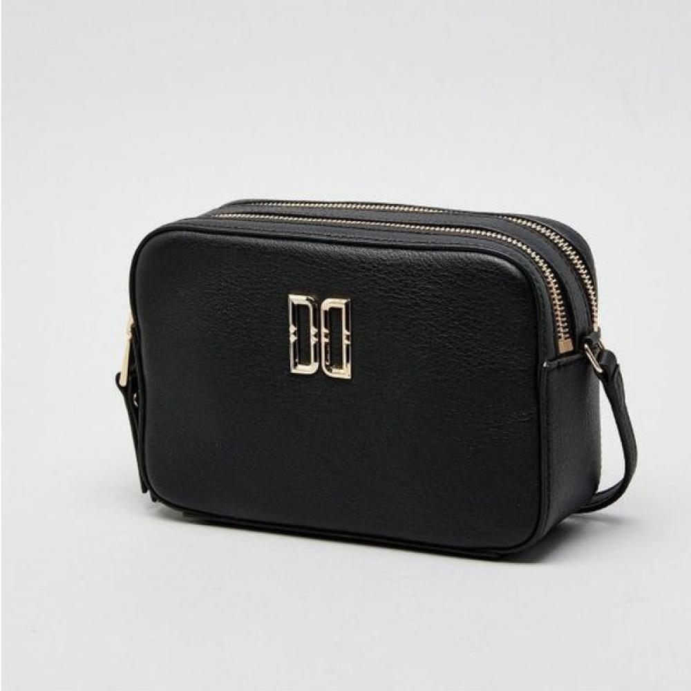 Daks Black Gold Logo Mini Crossbody Bag Dcwa9f069 Single option
Daks Black Gold Logo Mini Crossbody Bag Dcwa9f069 Single option