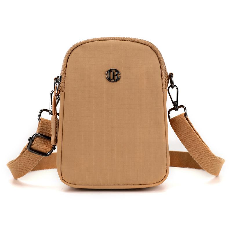 New solid color simple shoulder bag women s outdoor portable commuting fashion small square bag versatile change mobile phone messenger bag One Size
New solid color simple shoulder bag women s outdoor portable commuting fashion small square bag versatile change mobile phone messenger bag One Size