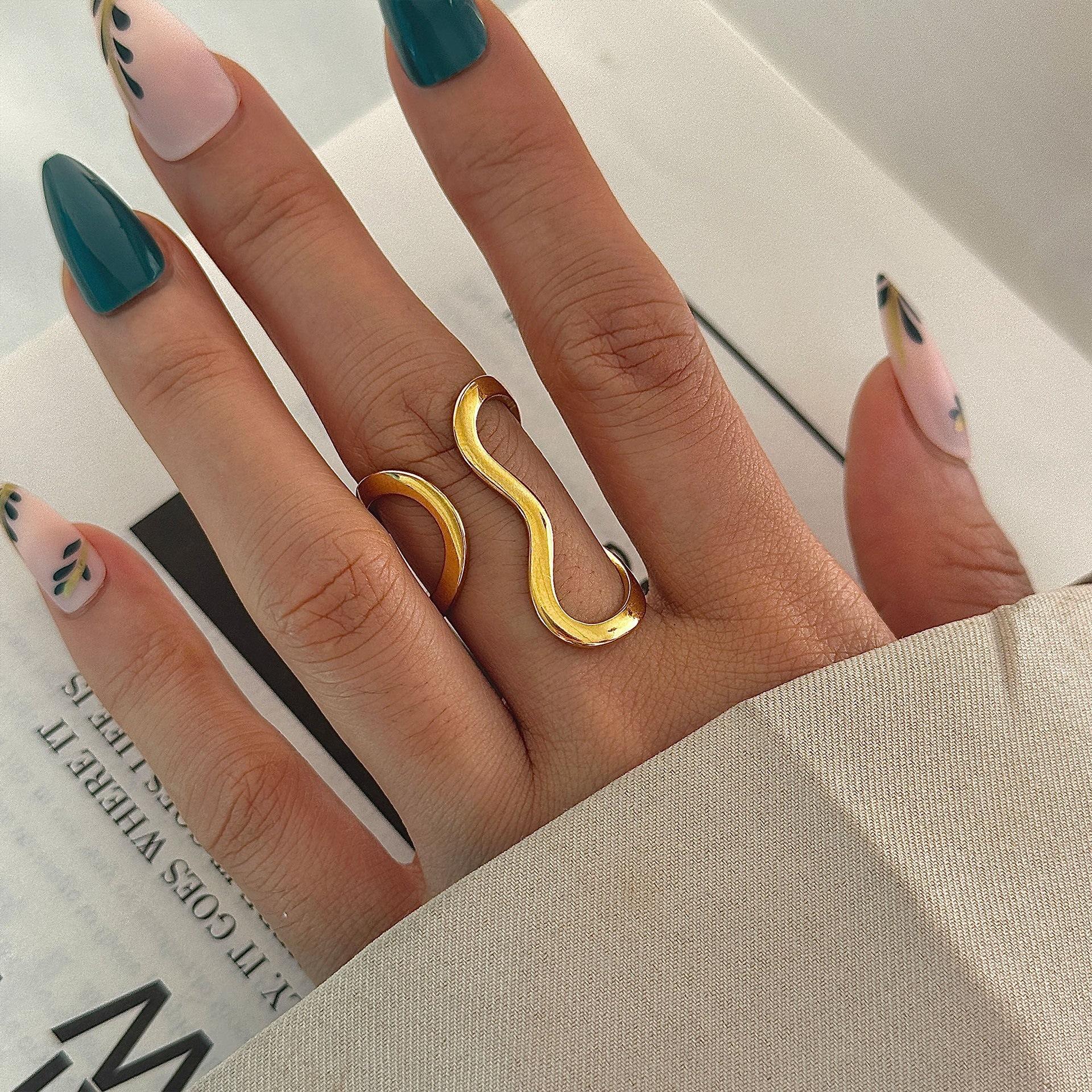 Stainless Steel Zircon Rings for Women High-Quality Waterproof Open Rings Simple Lines Hollow Non Fading Girl Finger Accessories
Stainless Steel Zircon Rings for Women High-Quality Waterproof Open Rings Simple Lines Hollow Non Fading Girl Finger Accessories