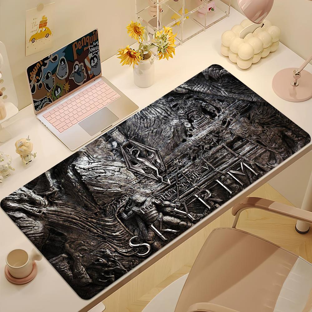 Game The E-Elder Scrolls V For PC Large MousePads Desk Gaming Mouse Pad Stitched Edges Non-Slip Rubber Base Extended mousemats 30x60x0.2cm
Game The E-Elder Scrolls V For PC Large MousePads Desk Gaming Mouse Pad Stitched Edges Non-Slip Rubber Base Extended mousemats 30x60x0.2cm