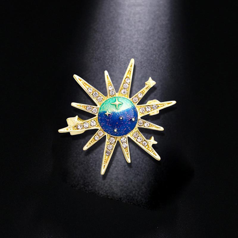 Xiaoxiangfeng Корсаж Звездный Единорог Значок Темперамент Брошь Ниша Дизайн Булавка Украшения Одежды Аксессуары Прилив
Xiaoxiangfeng Корсаж Звездный Единорог Значок Темперамент Брошь Ниша Дизайн Булавка Украшения Одежды Аксессуары Прилив