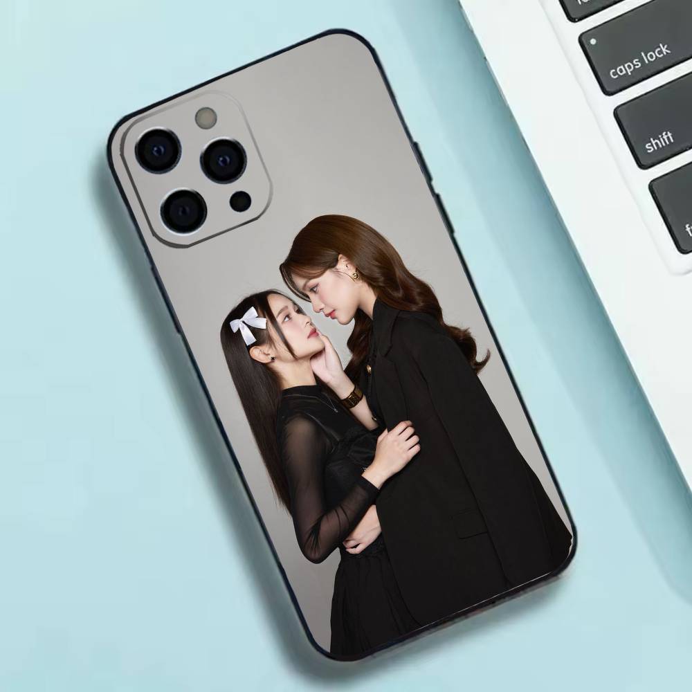 TKphinyanech x Nurdesoraya Phone Case Silicone Soft For IPhone 17 16 15 14 13 12 11 X XR Plus Pro Max Plus iPhone15plus
TKphinyanech x Nurdesoraya Phone Case Silicone Soft For IPhone 17 16 15 14 13 12 11 X XR Plus Pro Max Plus iPhone15plus
