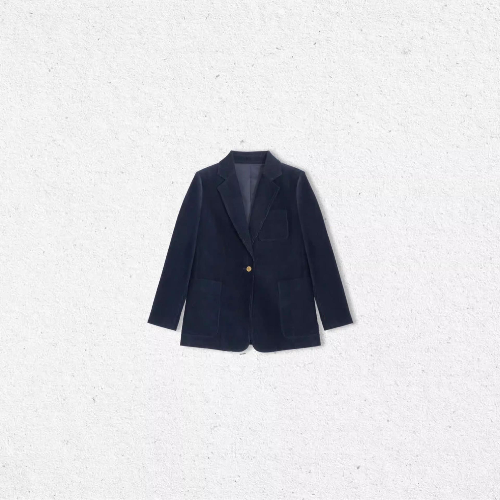 Pre-Sale Women s Blue Velvet Vertical Stripe Suit Jacket - Dark Blue Autumn/Winter Collection Large
Pre-Sale Women s Blue Velvet Vertical Stripe Suit Jacket - Dark Blue Autumn/Winter Collection Large
