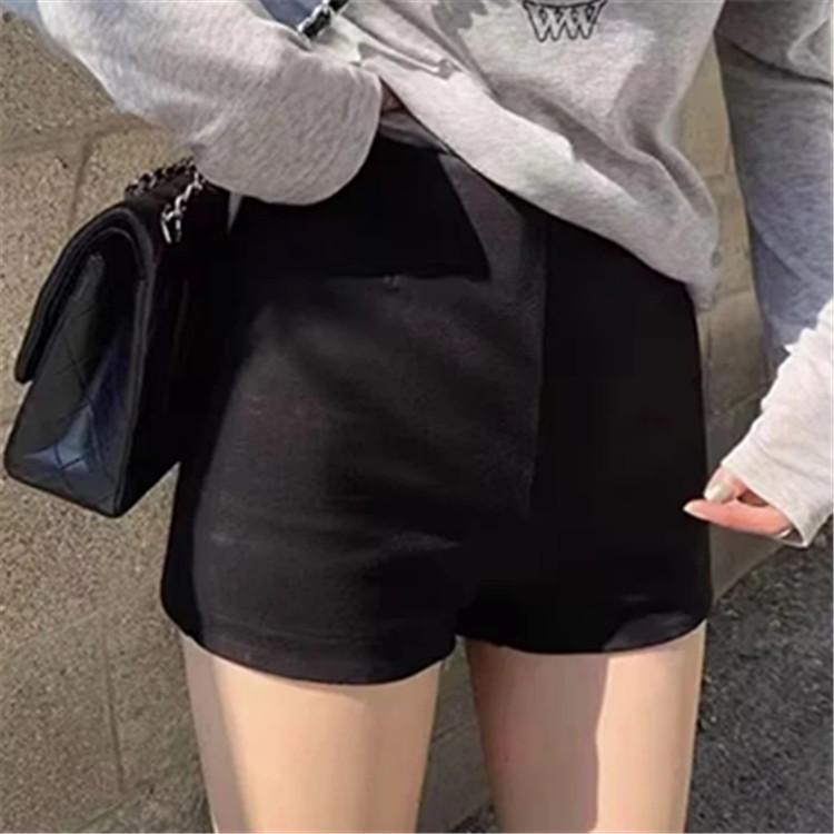 Spicy Girl Elastic High-Waist Black Booty Shorts - Slimming, Hip-Hugging, Versatile Spring/Summer Wear Large чорний
Spicy Girl Elastic High-Waist Black Booty Shorts - Slimming, Hip-Hugging, Versatile Spring/Summer Wear Large чорний