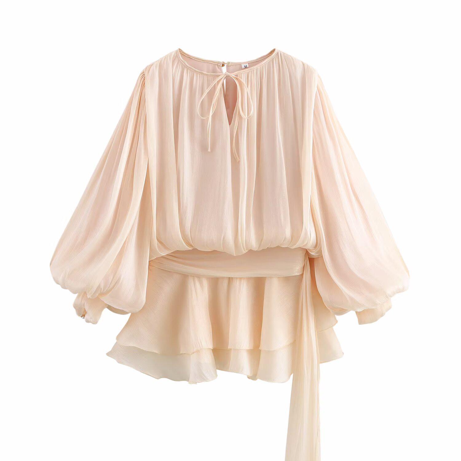 Женская мода весна 2025: Европейский и американский стиль трехцветная юбка с оборками и плиссировкой и рукавами-буфами Medium абрикосовый
Женская мода весна 2025: Европейский и американский стиль трехцветная юбка с оборками и плиссировкой и рукавами-буфами Medium абрикосовый