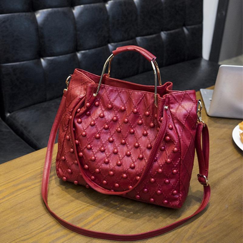 Genuine Leather Women s Bag Fashion Brand Female Soft Black Rivet Handbag Large Capacity Shoulder Crossbody Tote Bag
Genuine Leather Women s Bag Fashion Brand Female Soft Black Rivet Handbag Large Capacity Shoulder Crossbody Tote Bag