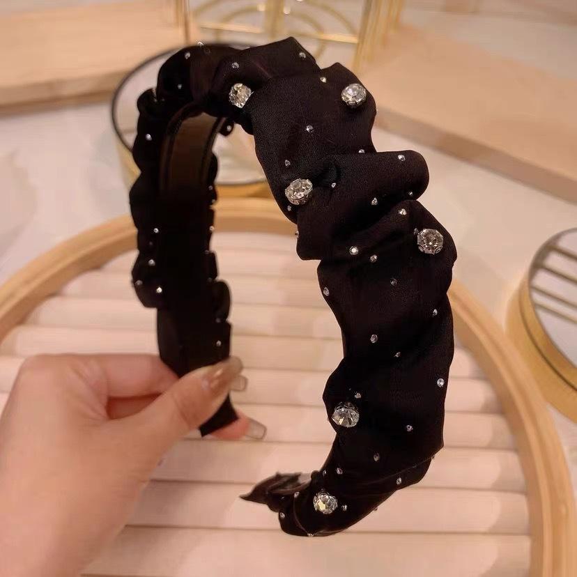 Ретро повязка на голову «Звездная ночь», усыпанная бриллиантами: Женственный роскошный французский аксессуар для волос
Ретро повязка на голову «Звездная ночь», усыпанная бриллиантами: Женственный роскошный французский аксессуар для волос