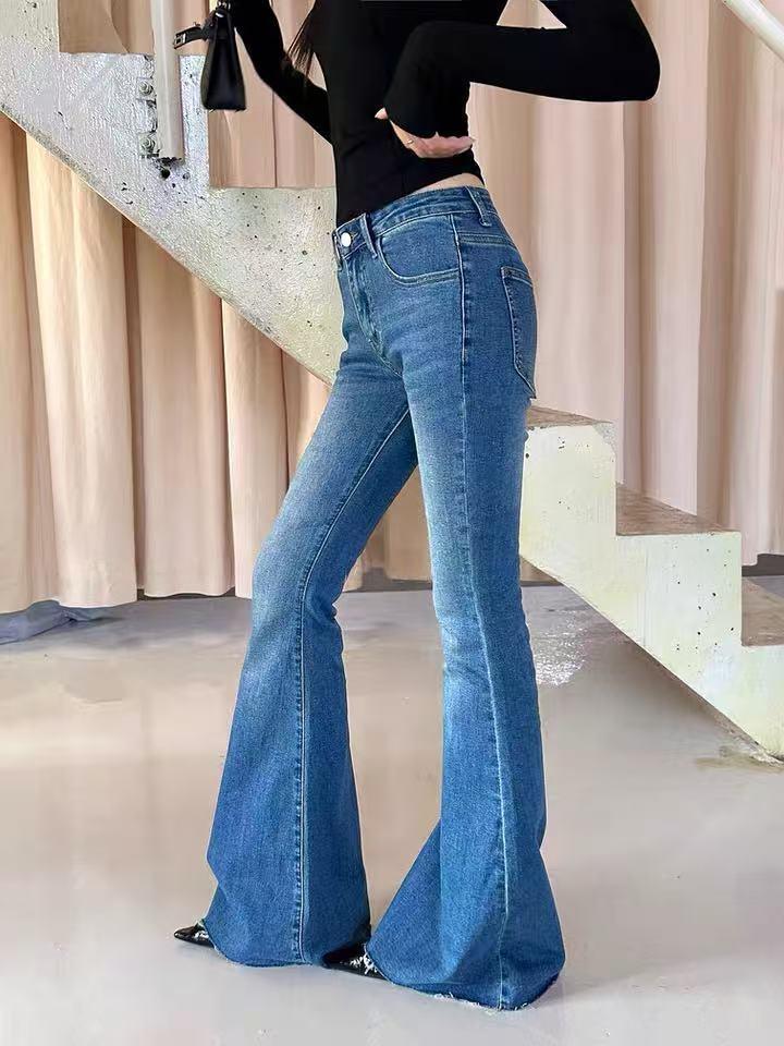 Women s High Waist Flared Wide Leg Jeans - Retro Horseshoe Design for Autumn/Winter XL (60-65 kg)
Women s High Waist Flared Wide Leg Jeans - Retro Horseshoe Design for Autumn/Winter XL (60-65 kg)