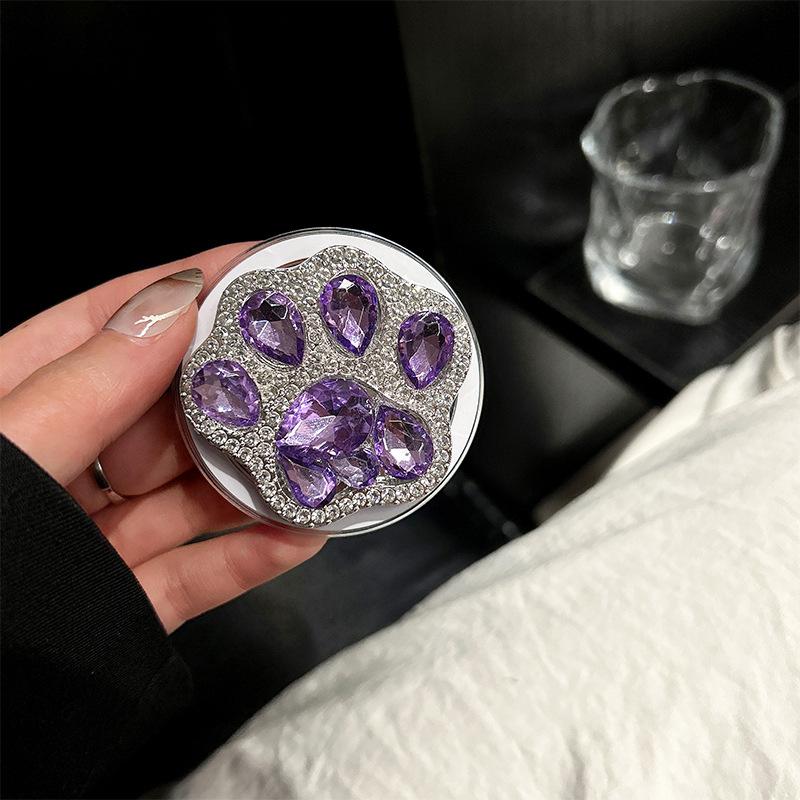 Cartoon Cute Little Animal Full Of Diamond Cat Claws Love Magnetic Attraction Girl Colored Gemstone Mobile Phone Holder Desktop Gas
Cartoon Cute Little Animal Full Of Diamond Cat Claws Love Magnetic Attraction Girl Colored Gemstone Mobile Phone Holder Desktop Gas