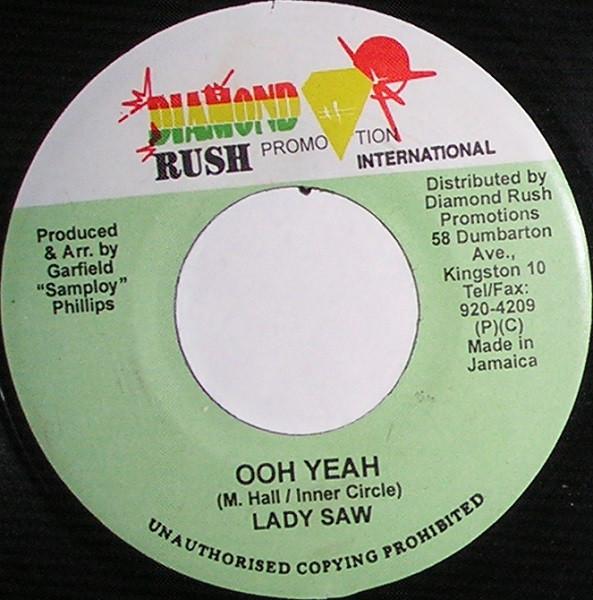 7-дюймовая пластинка LADY SAW / LULUMBA - Ooh Yeah / See Dem A Galang NONE Diamond Rush Pr 2002 Ямайка Регги, Ска и Даб Б/У
7-дюймовая пластинка LADY SAW / LULUMBA - Ooh Yeah / See Dem A Galang NONE Diamond Rush Pr 2002 Ямайка Регги, Ска и Даб Б/У