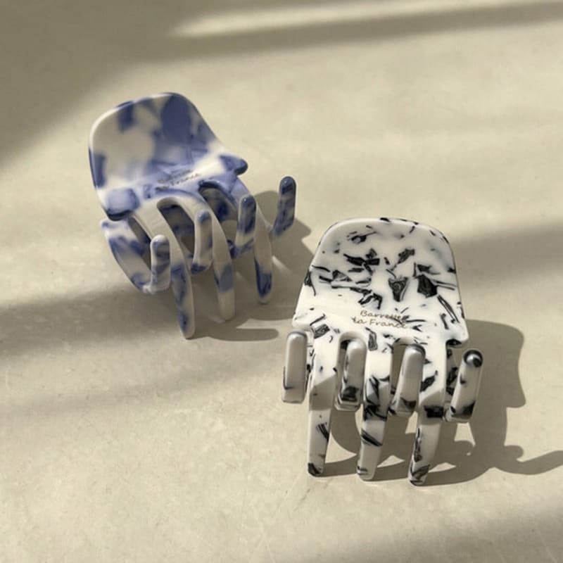 mosxe Terazzo hair-clip (2color) blue
mosxe Terazzo hair-clip (2color) blue