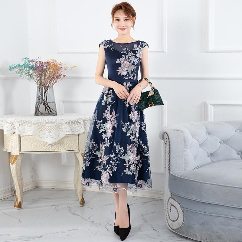 South East Asia Evening Dress Floral Sleeveless Daily Wear Temperament Dress Slim Sisters Dress XXXL Темно-синій
South East Asia Evening Dress Floral Sleeveless Daily Wear Temperament Dress Slim Sisters Dress XXXL Темно-синій