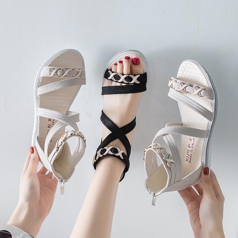 Summer new platform open-toed sandals Korean version rear zipper outdoor sandals beach women s shoes Roman mother shoes 35
Summer new platform open-toed sandals Korean version rear zipper outdoor sandals beach women s shoes Roman mother shoes 35