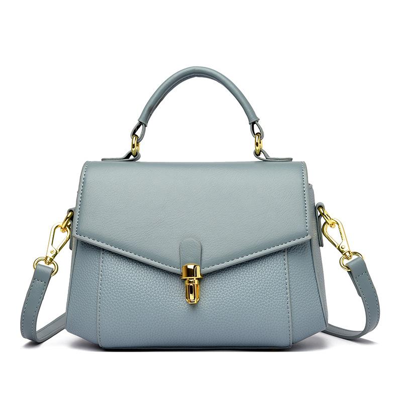 Handbag, New Women s Shoulder Bag, Fashionable and Simple Bag, Women s Versatile Daily Commuting Crossbody Bag колір синій океан
Handbag, New Women s Shoulder Bag, Fashionable and Simple Bag, Women s Versatile Daily Commuting Crossbody Bag колір синій океан