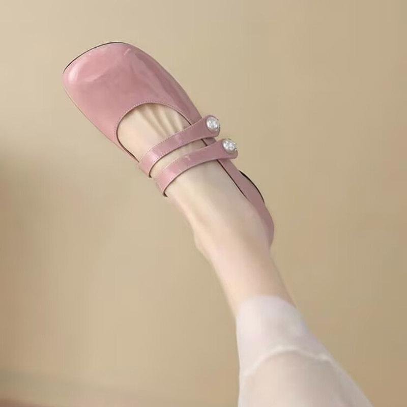 Fashion temperament red square head thick heel small leather shoes women s new spring and autumn skirt Mary Jane single shoes 40
Fashion temperament red square head thick heel small leather shoes women s new spring and autumn skirt Mary Jane single shoes 40