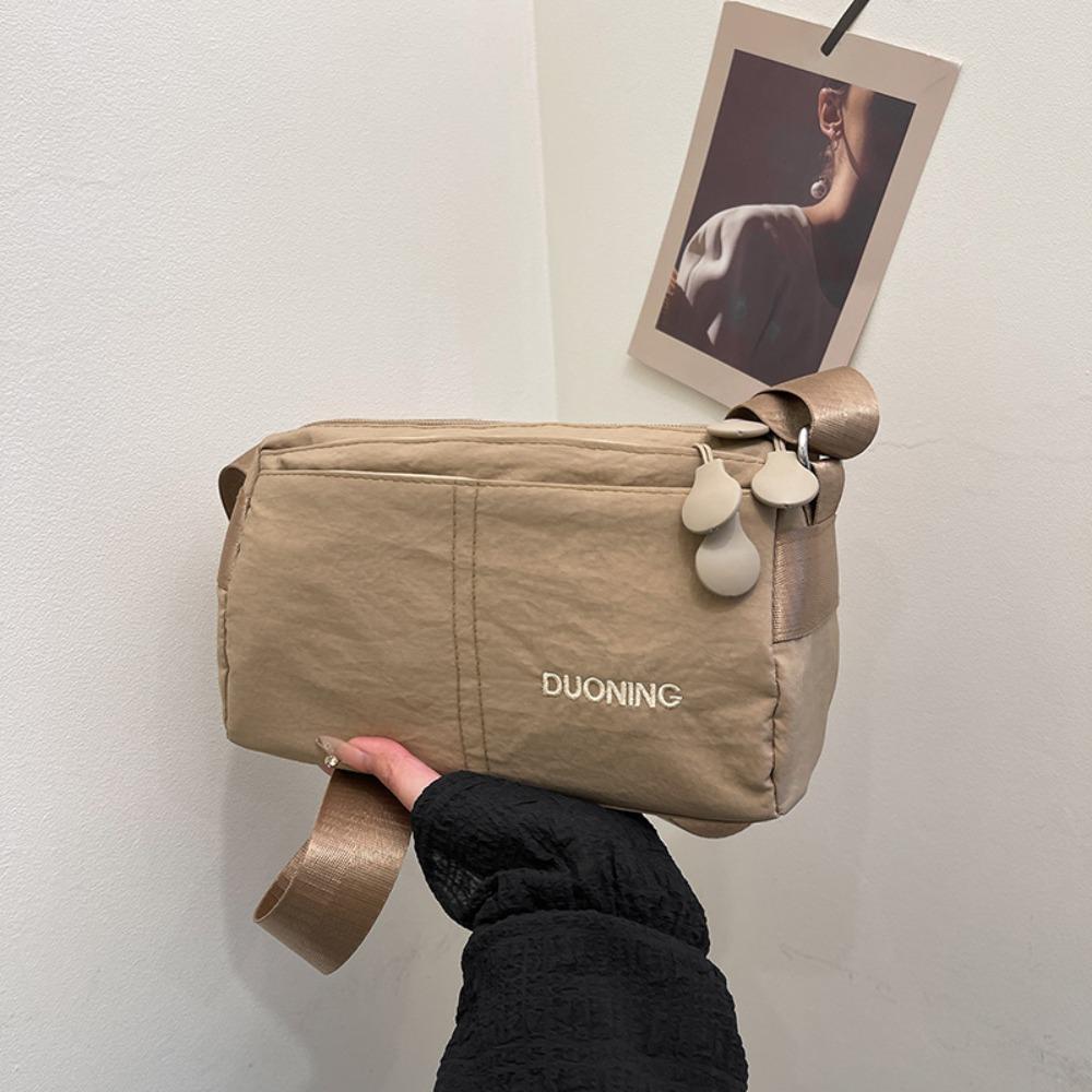 Classic Large Capacity Shoulder Bag Lightweight 3 Layers 2 Colors Side Backpack Casual Crossbody Bags Commuting хакі
Classic Large Capacity Shoulder Bag Lightweight 3 Layers 2 Colors Side Backpack Casual Crossbody Bags Commuting хакі