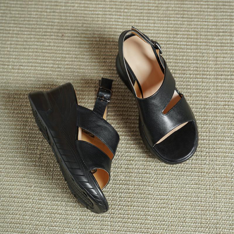 8.5CM ultra-high heel fashion outer sandals, new open-toed thick-soled wedge heel one-pedal women s shoes in summer 2025 34 чорний
8.5CM ultra-high heel fashion outer sandals, new open-toed thick-soled wedge heel one-pedal women s shoes in summer 2025 34 чорний