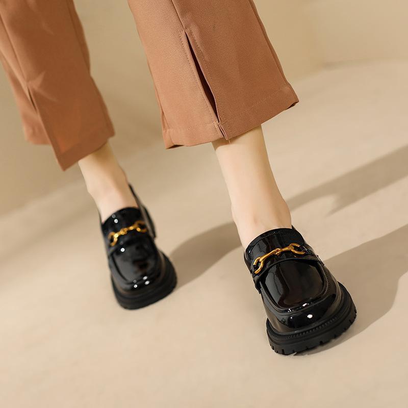 Yuexinwang genuine leather flat for Huizhou women s shoes Su Yinyin same shoes black versatile British style small leather shoes thick sole 40
Yuexinwang genuine leather flat for Huizhou women s shoes Su Yinyin same shoes black versatile British style small leather shoes thick sole 40