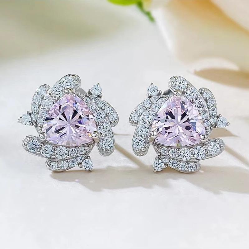 Xiancan Jewelry: 2024 Korean Style Sterling Silver Triangle Stud Earrings with Simulated White Diamonds. 925 Silver
Xiancan Jewelry: 2024 Korean Style Sterling Silver Triangle Stud Earrings with Simulated White Diamonds. 925 Silver