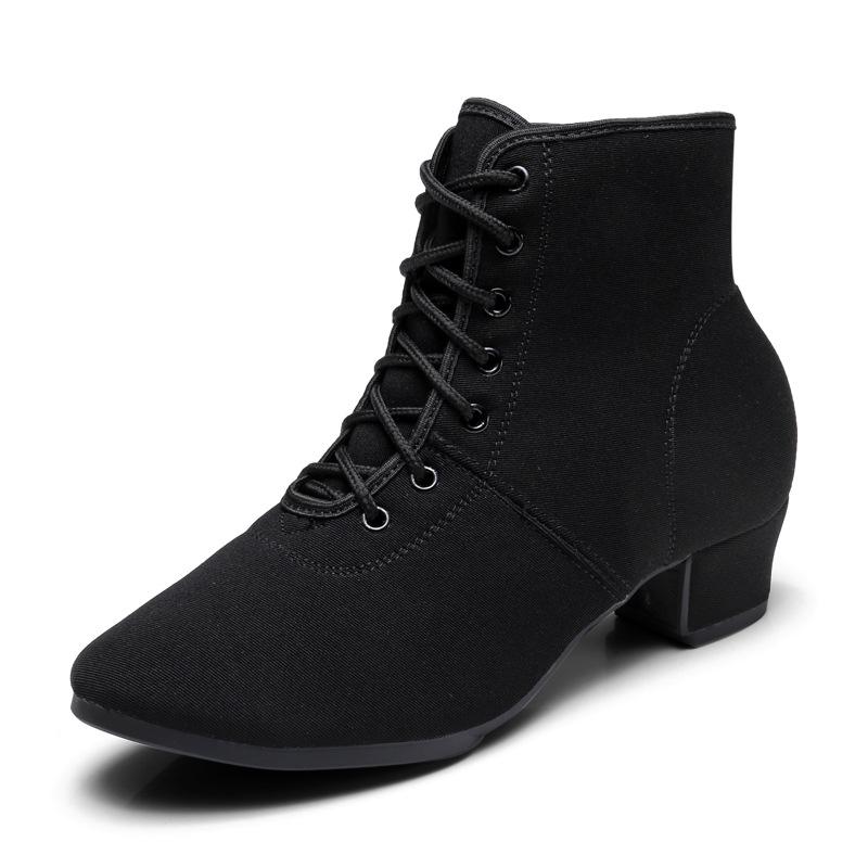 Новые танцевальные туфли хай-топы из ткани Оксфорд, туфли для народного танца, женские туфли для подиума с мягкой подошвой, тренировочные туфли, матросский танец 41 чёрный
Новые танцевальные туфли хай-топы из ткани Оксфорд, туфли для народного танца, женские туфли для подиума с мягкой подошвой, тренировочные туфли, матросский танец 41 чёрный