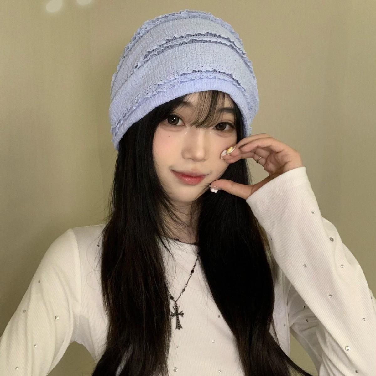 Women s Retro Checked Distressed Beanie: Soft, Durable, Breathable and Slim-Fitting One Size
Women s Retro Checked Distressed Beanie: Soft, Durable, Breathable and Slim-Fitting One Size