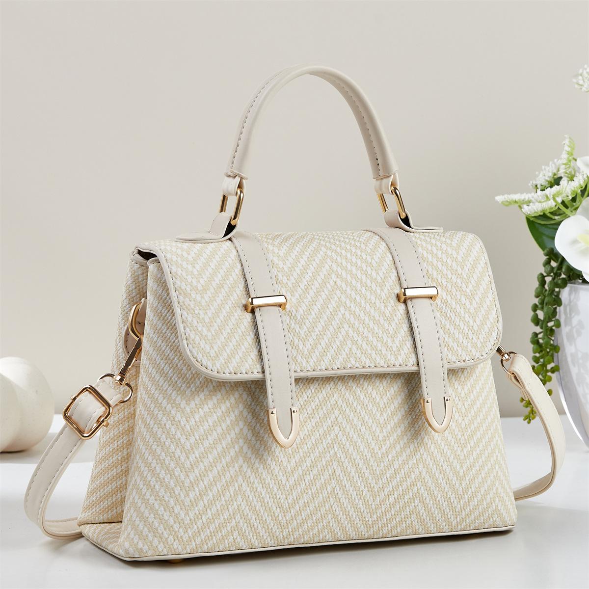 Women s Shoulder Bags Retro Purse Clutch Shoulder HandBag with Zipper Closure Crossbody for Women Retro Satchel Crossbody Handbags Top Handle Purses One Size
Women s Shoulder Bags Retro Purse Clutch Shoulder HandBag with Zipper Closure Crossbody for Women Retro Satchel Crossbody Handbags Top Handle Purses One Size
