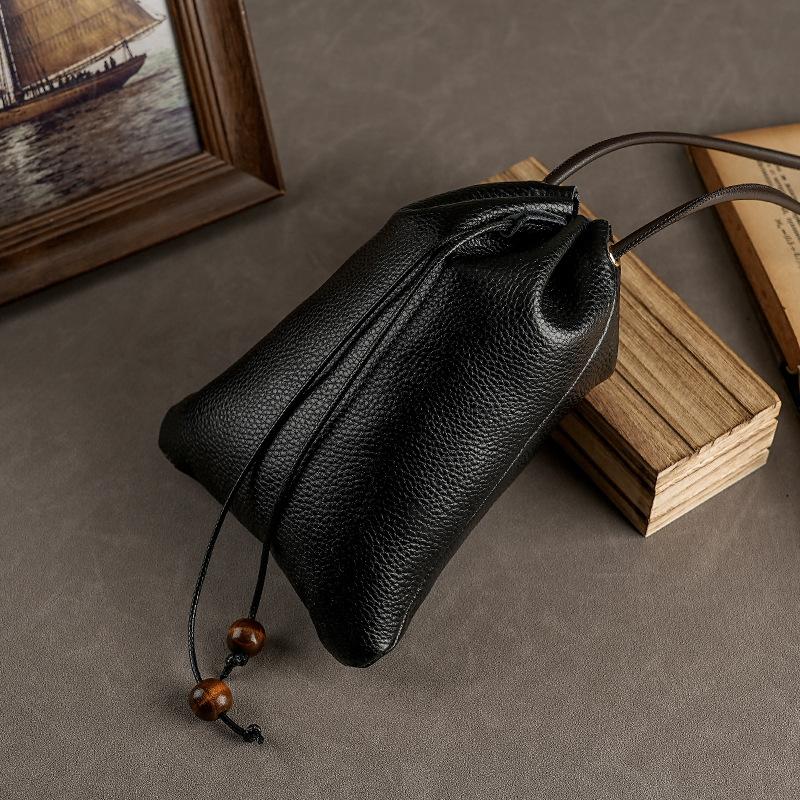 Сумка-мешок на шнурке, одноплечевая сумка-мессенджер из первого слоя коровьей кожи, сумка для хранения, кошелек, сумка для мобильного телефона, натуральная кожа, универсальный подстаканник чёрный
Сумка-мешок на шнурке, одноплечевая сумка-мессенджер из первого слоя коровьей кожи, сумка для хранения, кошелек, сумка для мобильного телефона, натуральная кожа, универсальный подстаканник чёрный