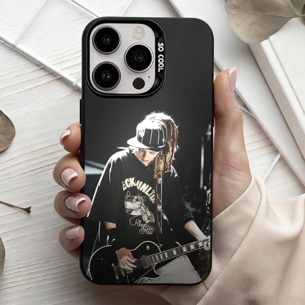 B-Bill Tom Kaulitz Tokio H-Hotel Phone Case For iPhone17,16,15,14,13,12,11 Plus,Pro Max Candy Silver Plated Inside Cover iPhone14Plus
B-Bill Tom Kaulitz Tokio H-Hotel Phone Case For iPhone17,16,15,14,13,12,11 Plus,Pro Max Candy Silver Plated Inside Cover iPhone14Plus
