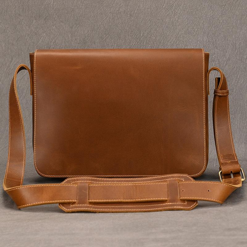 Men s Crazy Horse Leather Crossbody Bag: Genuine Leather Single Shoulder Briefcase with A4 Storage, Flap Design, and 13-inch Capacity for Commuting.
Men s Crazy Horse Leather Crossbody Bag: Genuine Leather Single Shoulder Briefcase with A4 Storage, Flap Design, and 13-inch Capacity for Commuting.