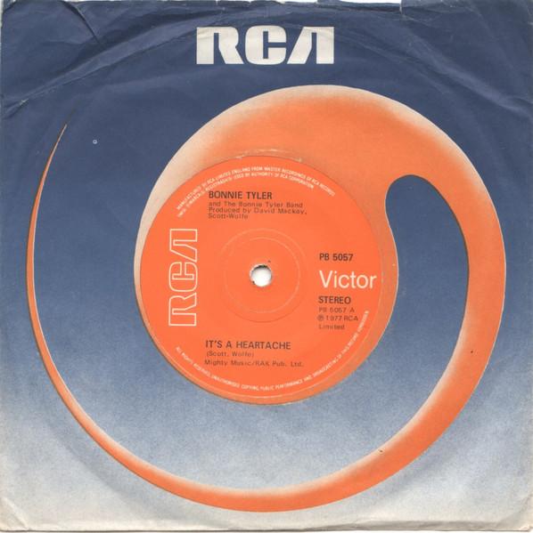 7inch Record BONNIE TYLER & THE BONNIE TYLER BAN - It s A Heartache PB5057 RCA Victor 1977 UK Rock Used
7inch Record BONNIE TYLER & THE BONNIE TYLER BAN - It s A Heartache PB5057 RCA Victor 1977 UK Rock Used