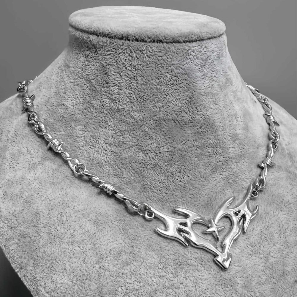 Hippie Charm Y2k Thorns Necklace Sweet and Cool Gothic Necklace Flame Heart Choker Women Man Style 2
Hippie Charm Y2k Thorns Necklace Sweet and Cool Gothic Necklace Flame Heart Choker Women Man Style 2