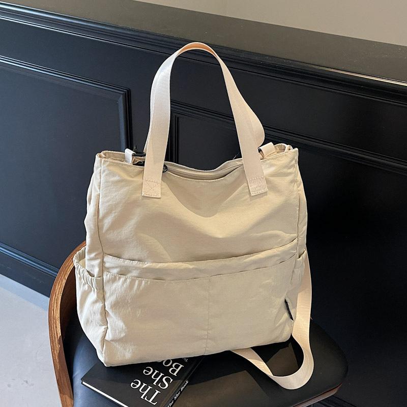 Women s Casual Shoulder Bag Lightweight Versatile Fashion Underarm Commuter Bag Women s Large Capacity Tote Bag Student Party Bag
Women s Casual Shoulder Bag Lightweight Versatile Fashion Underarm Commuter Bag Women s Large Capacity Tote Bag Student Party Bag