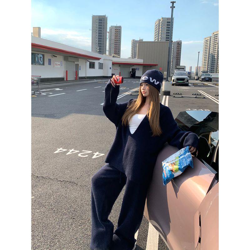 Kumikumi Casual Set Loose V-neck Long sleeve Sweater Women Autumn Knitted High Waist Wide Leg Pants Two-piece Set Top One size
Kumikumi Casual Set Loose V-neck Long sleeve Sweater Women Autumn Knitted High Waist Wide Leg Pants Two-piece Set Top One size